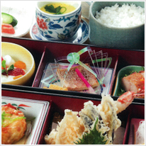 松花堂弁当二段重